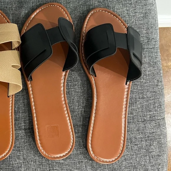 SHEIN Black and Tan Women's Slide Sandals - Picture 2 of 2